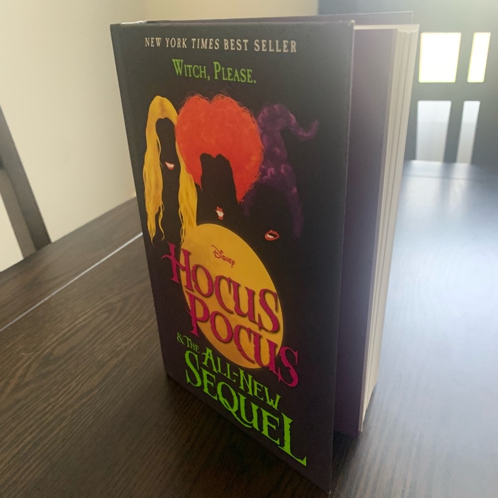 Hocus Pocus book - Picture 2 of 3
